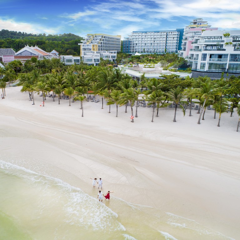 Khởi[-]đầu[-]mùa[-]hè[-]với[-]những[-]trải[-]nghiệm[-]đáng[-]nhớ[-]ở[-]Hòn[-]Thơm